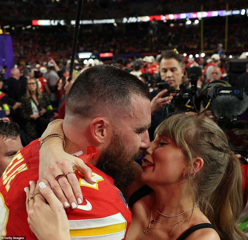 Travis Kelce and Taylor Swift contract 